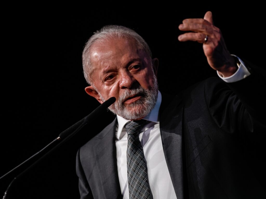 Desaprovação ao governo Lula chega a 40%; aprovação recua para 29%